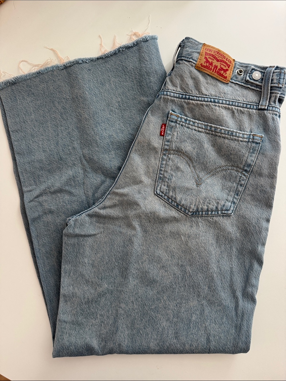 Women’s Levi's Light Wash Cinch Baggy Jeans